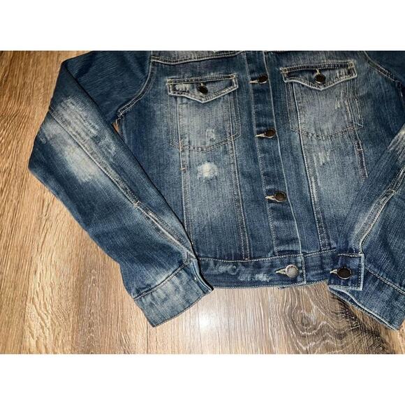 Life in Progress Women's Distressed Jean Jacket - Picture 3 of 7
